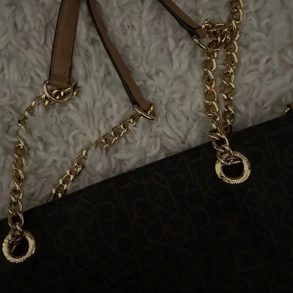 Calvin Klein bag used a couple times - Picture 5 of 7